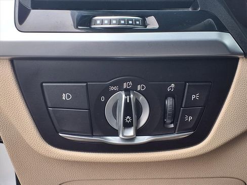 Used 2021 BMW X3 sDrive30i w/ Executive Package image 5