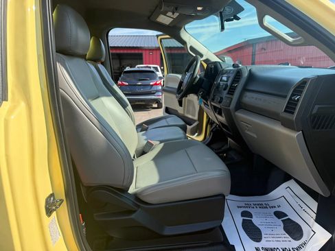 Used 2019 Ford F550 2WD Regular Cab Super Duty image 10