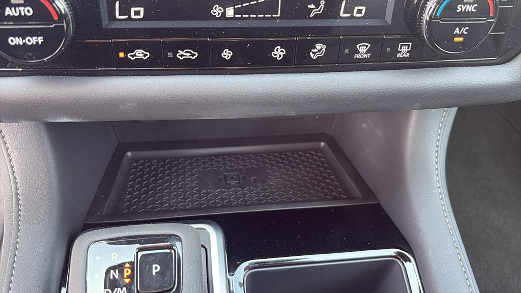 Used 2025 Nissan Pathfinder SL AWD/4WD image 20