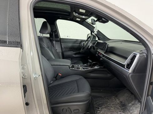 Used 2025 Kia Sorento SX Prestige image 15