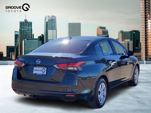Used 2020 Nissan Versa S FWD image 5