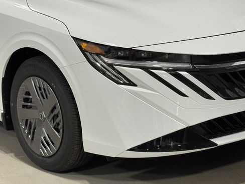 New 2026 Nissan Sentra S w/ Floor Mat Package FWD image 3