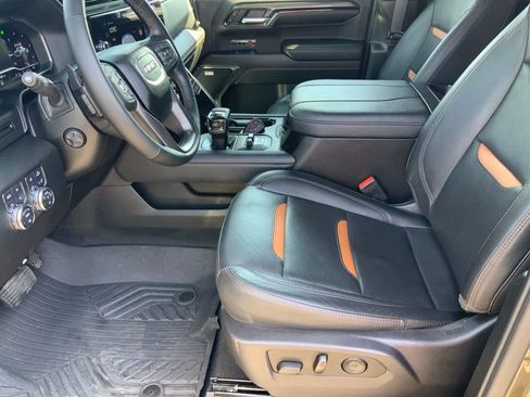 Used 2024 GMC Sierra 1500 AT4 w/ AT4 Premium Package AWD/4WD image 15