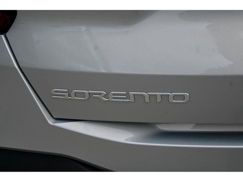 New 2026 Kia Sorento S image 27