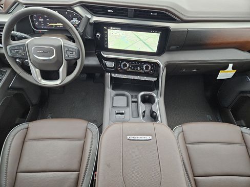 New 2026 GMC Sierra 3500 Denali w/ Denali Reserve Package image 19