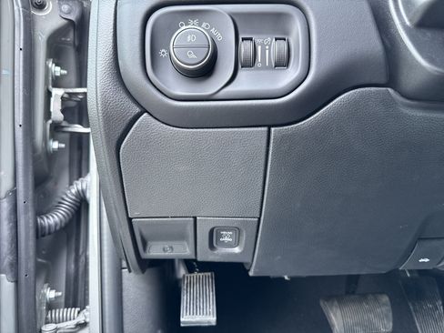 New 2026 RAM 3500 Limited AWD/4WD image 31