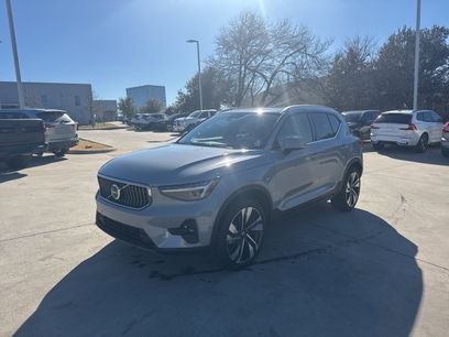 Certified 2025 Volvo XC40 B5 Plus