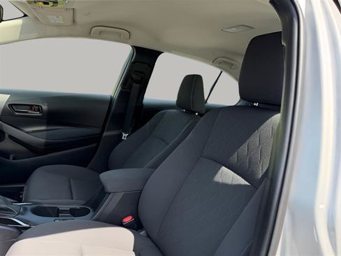 Used 2023 Toyota Corolla LE FWD image 18