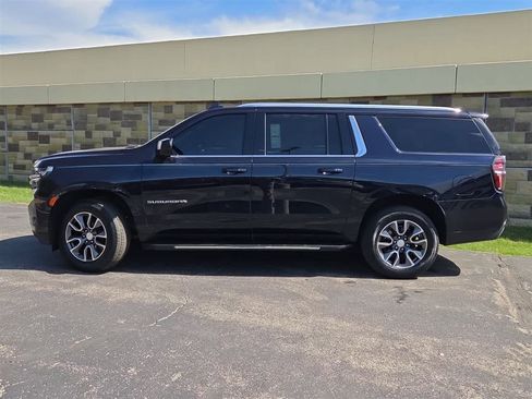 Used 2023 Chevrolet Suburban LS AWD/4WD image 9