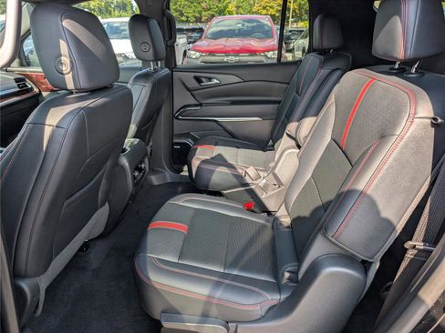 Used 2024 Chevrolet Traverse RS w/ LPO, Floor Liner Package image 18