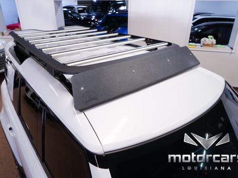 Used 2022 Land Rover Defender 110 S image 15