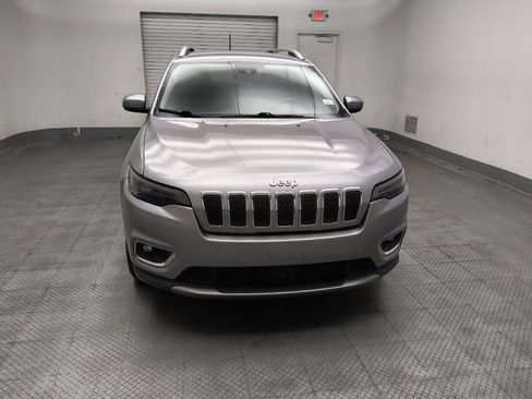 Used 2019 Jeep Cherokee Limited w/ Luxury Group FWD image 14