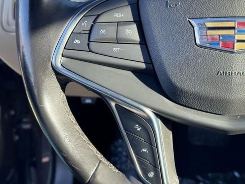 Used 2018 Cadillac XT5 Luxury w/ Driver Awareness Package image 18