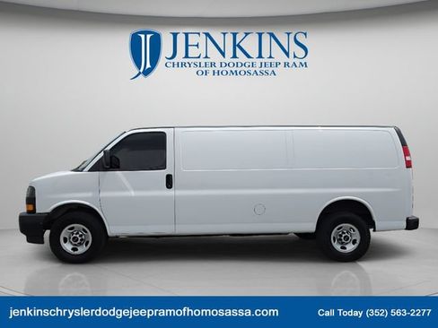 Used 2023 GMC Savana 2500 Extended w/ Driver Convenience Package RWD image 8