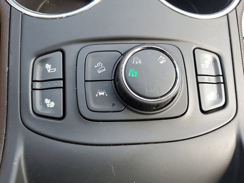 Used 2024 GMC Terrain SLE w/ Driver Convenience Package AWD/4WD image 28