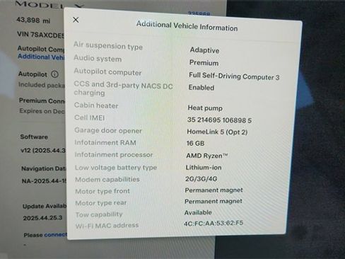 Used 2022 Tesla Model X image 39