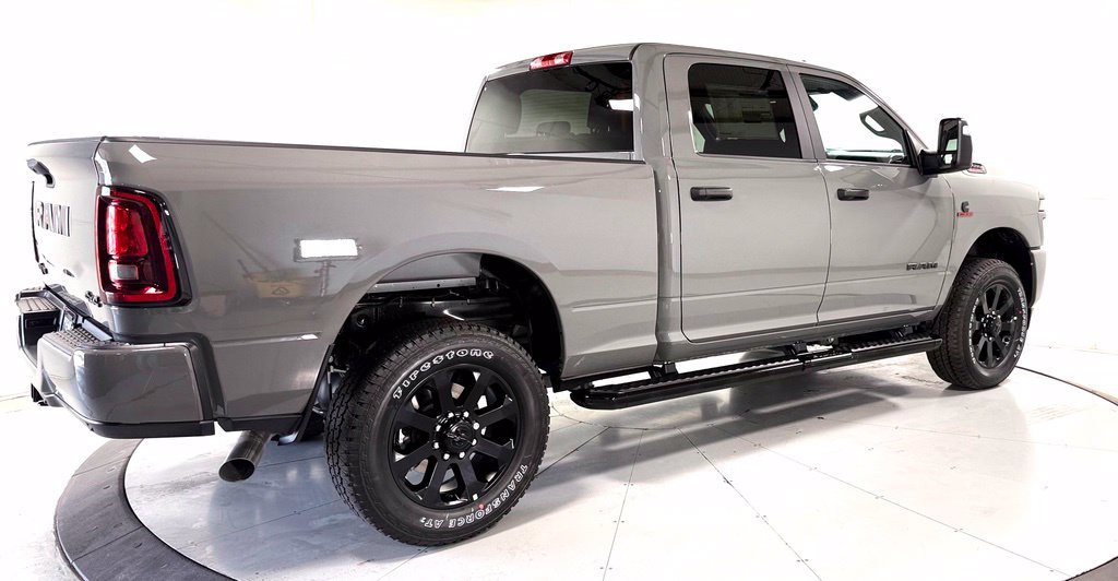 New 2027 RAM 2500 Big Horn AWD/4WD image 4