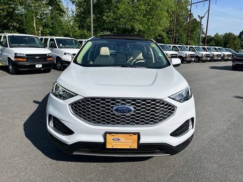 Used 2023 Ford Edge SEL w/ Convenience Package AWD/4WD image 3