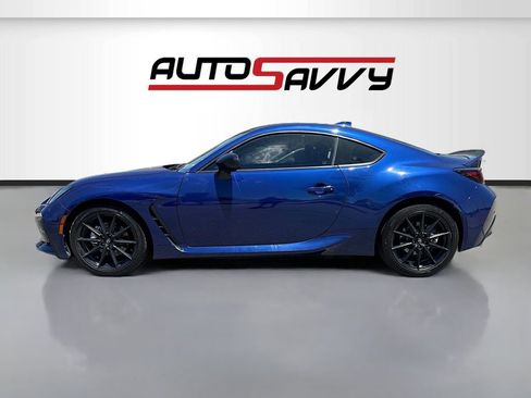 Used 2024 Toyota GR86 Premium RWD image 4