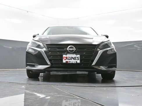 Used 2024 Nissan Altima 2.5 SV image 50