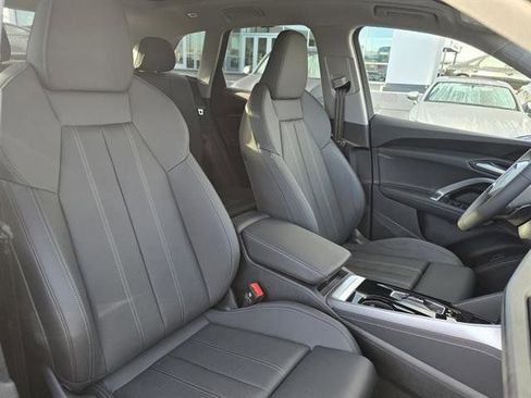 Used 2025 Audi Q5 Premium Plus image 17