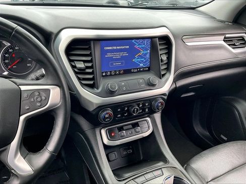 Used 2023 GMC Acadia SLT AWD/4WD image 18