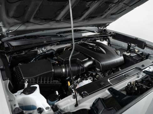 Used 2023 Toyota Tacoma TRD Off-Road image 41