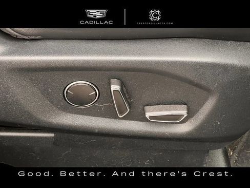 Used 2018 Ford Explorer XLT w/ Equipment Group 202A FWD image 24