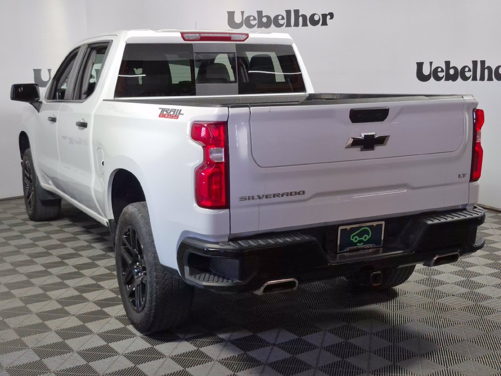 Used 2025 Chevrolet Silverado 1500 LT Trail Boss w/ Convenience Package II AWD/4WD image 5