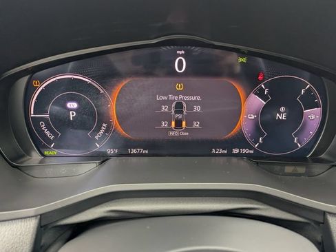 Used 2025 MAZDA CX-90 Plug-In Hybrid w/ Premium Plus AWD/4WD image 28