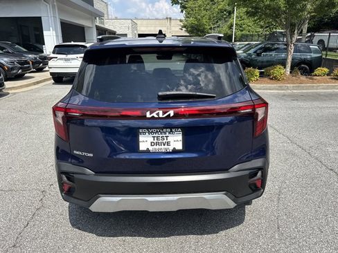 Certified 2024 Kia Seltos EX FWD image 7