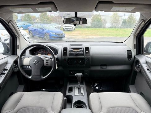Used 2011 Nissan Xterra X AWD/4WD image 24