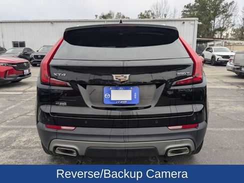 Used 2021 Cadillac XT4 Premium Luxury w/ Cold Weather Package image 5