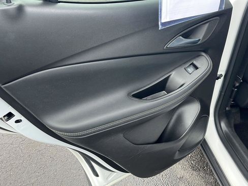 Used 2022 Buick Encore GX Essence w/ Advanced Technology Package image 21