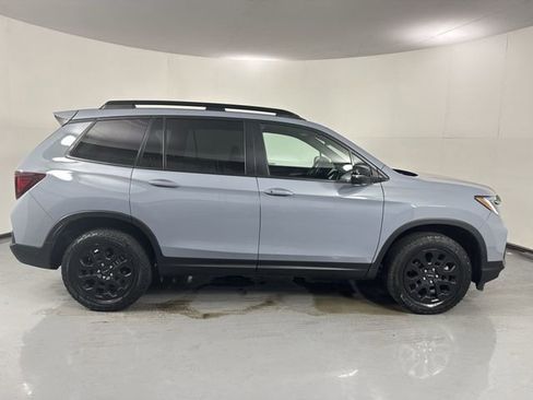 Used 2023 Honda Passport TrailSport image 36