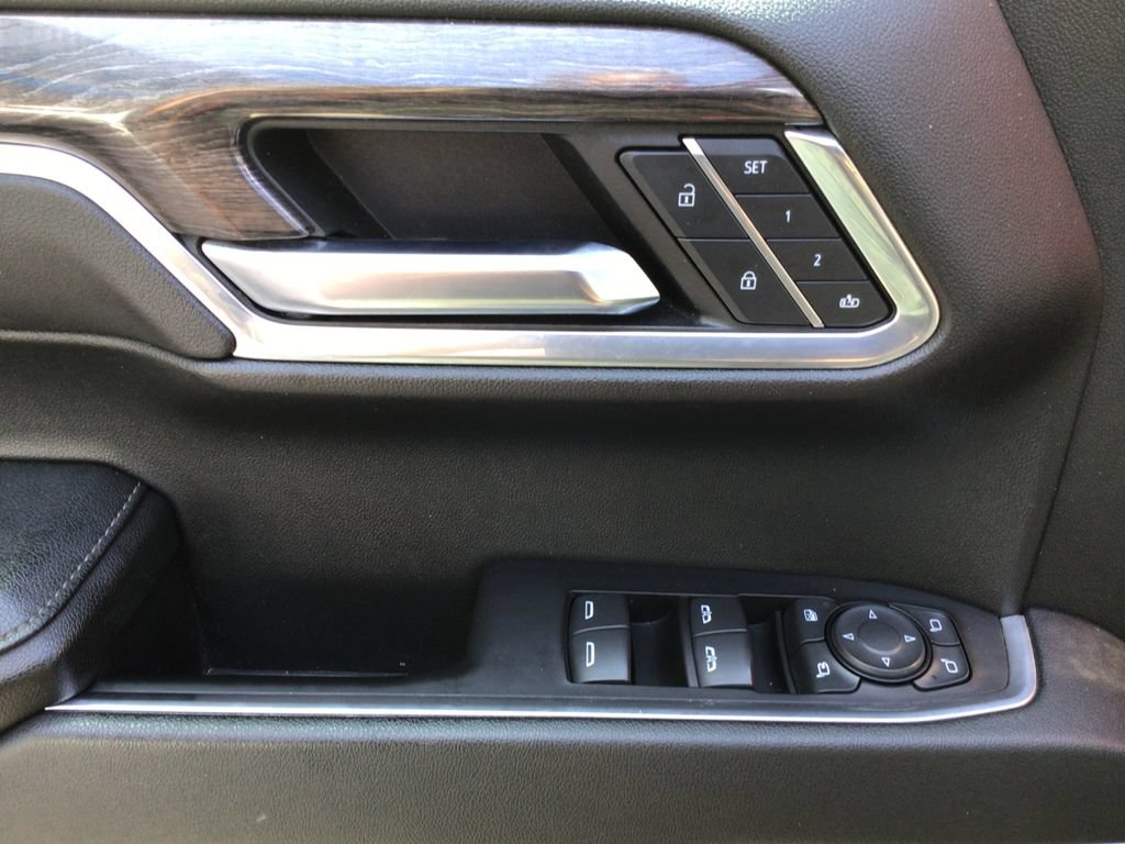 Used 2023 Chevrolet Silverado 1500 LTZ w/ Technology Package AWD/4WD image 23