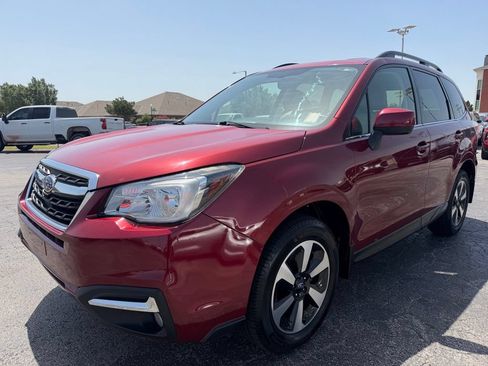 Used 2017 Subaru Forester 2.5i Limited w/ Popular Package #2 AWD/4WD image 9