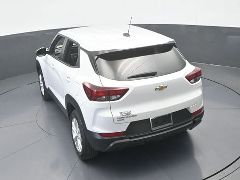 Used 2023 Chevrolet TrailBlazer LS AWD/4WD image 44