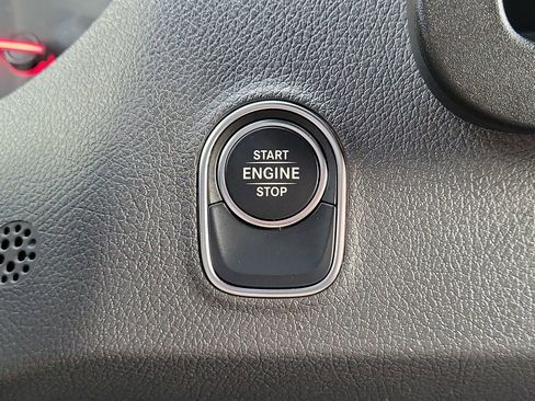 Used 2025 Mercedes-Benz Sprinter 2500 image 29