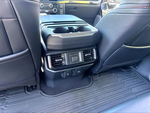 Used 2025 Ford F150 Raptor AWD/4WD image 38