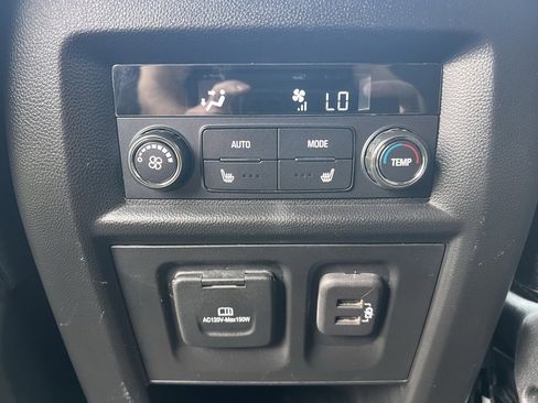 Used 2023 Chevrolet Traverse Premier w/ LPO, Floor Liner Package image 36