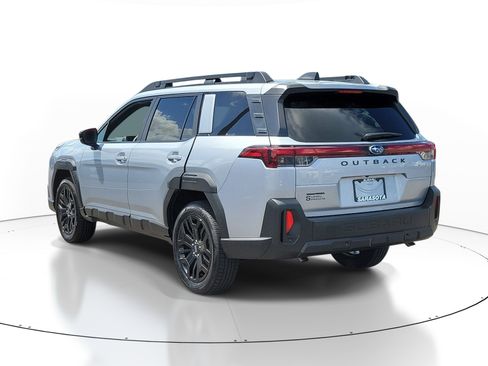 Certified 2026 Subaru Outback Limited XT AWD/4WD image 4