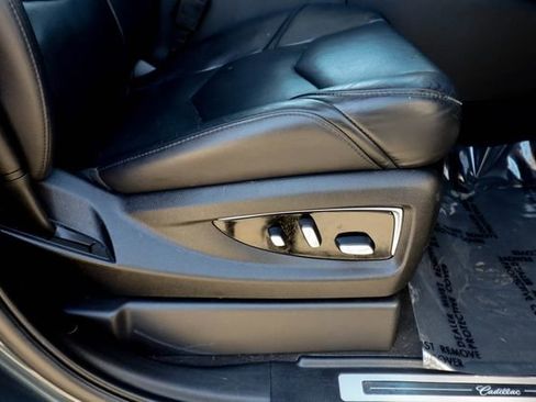 Used 2019 Cadillac Escalade Luxury image 47