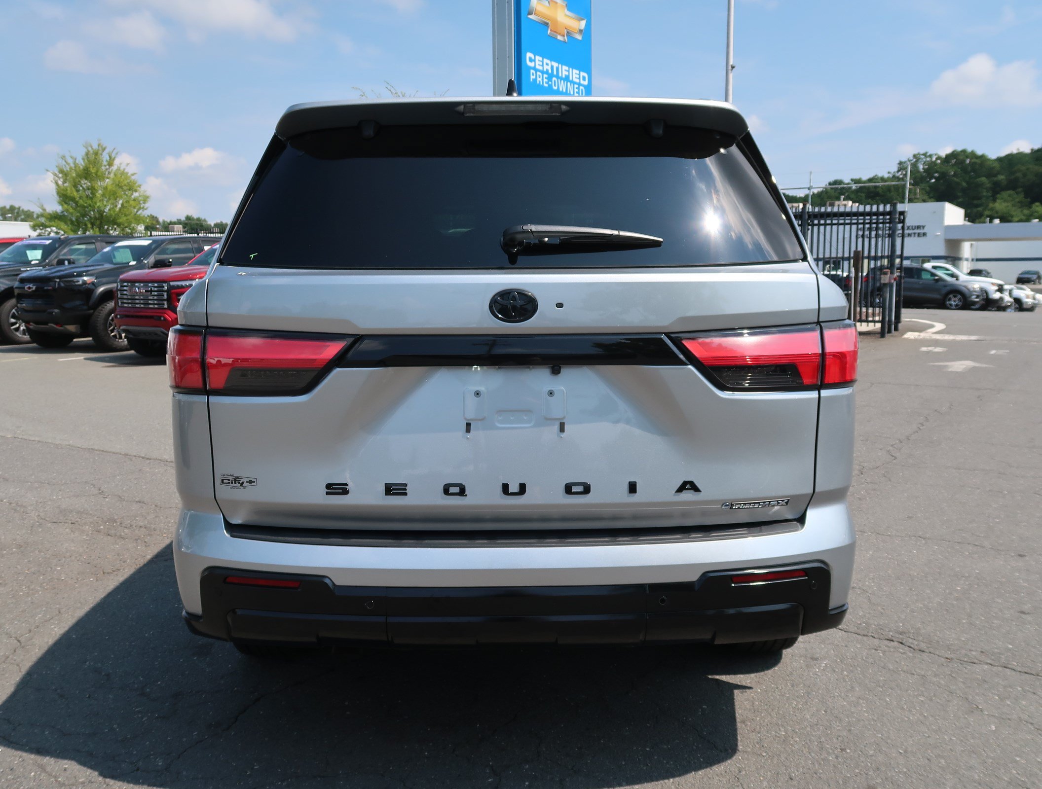 Used 2026 Toyota Sequoia Platinum AWD/4WD image 9