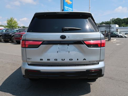 Used 2026 Toyota Sequoia Platinum AWD/4WD image 9