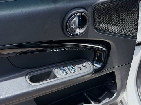Used 2024 MINI Cooper Countryman S w/ Storage Package FWD image 21