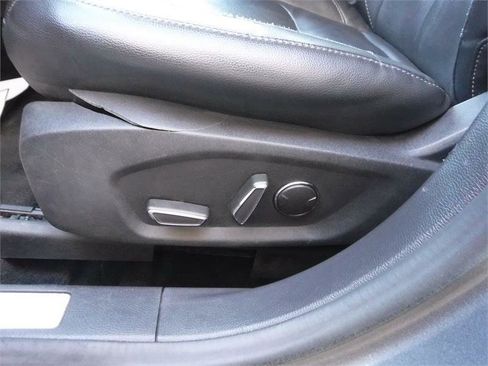 Used 2016 Ford Fusion Titanium image 9