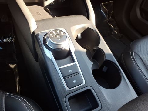 Used 2023 Ford Escape Platinum image 21