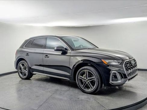 Used 2021 Audi Q5 e Premium Plus w/ Premium Plus Package image 11