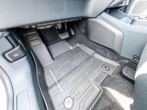 New 2026 Ford Maverick XLT w/ XLT Luxury Package FWD image 30